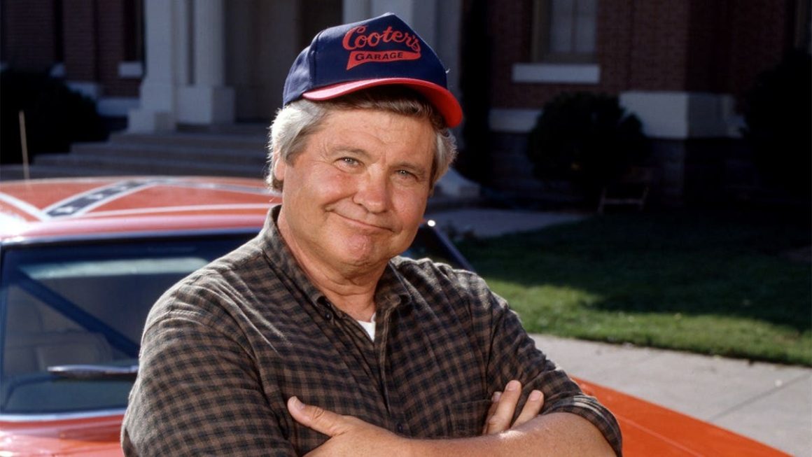 Ben Jones of ‘The Dukes of Hazzard’ Passes Away at 84