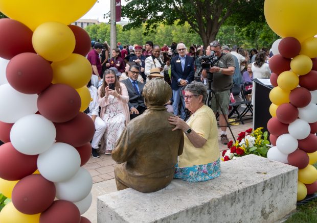 23819f16-cdfe-4ef2-a1a9-f41b79a58366 Loyola University Honors Sister Jean with Statue Unveiling