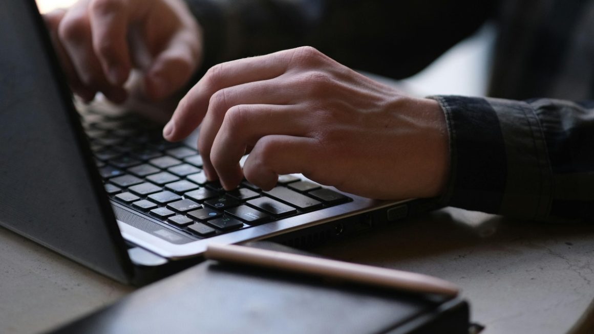 Choosing Between Shared and Dedicated VPN IPs: What You Need to Know