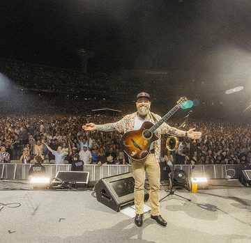 Zac Brown Band Surprises Fans with Free Cruises at Fenway Park