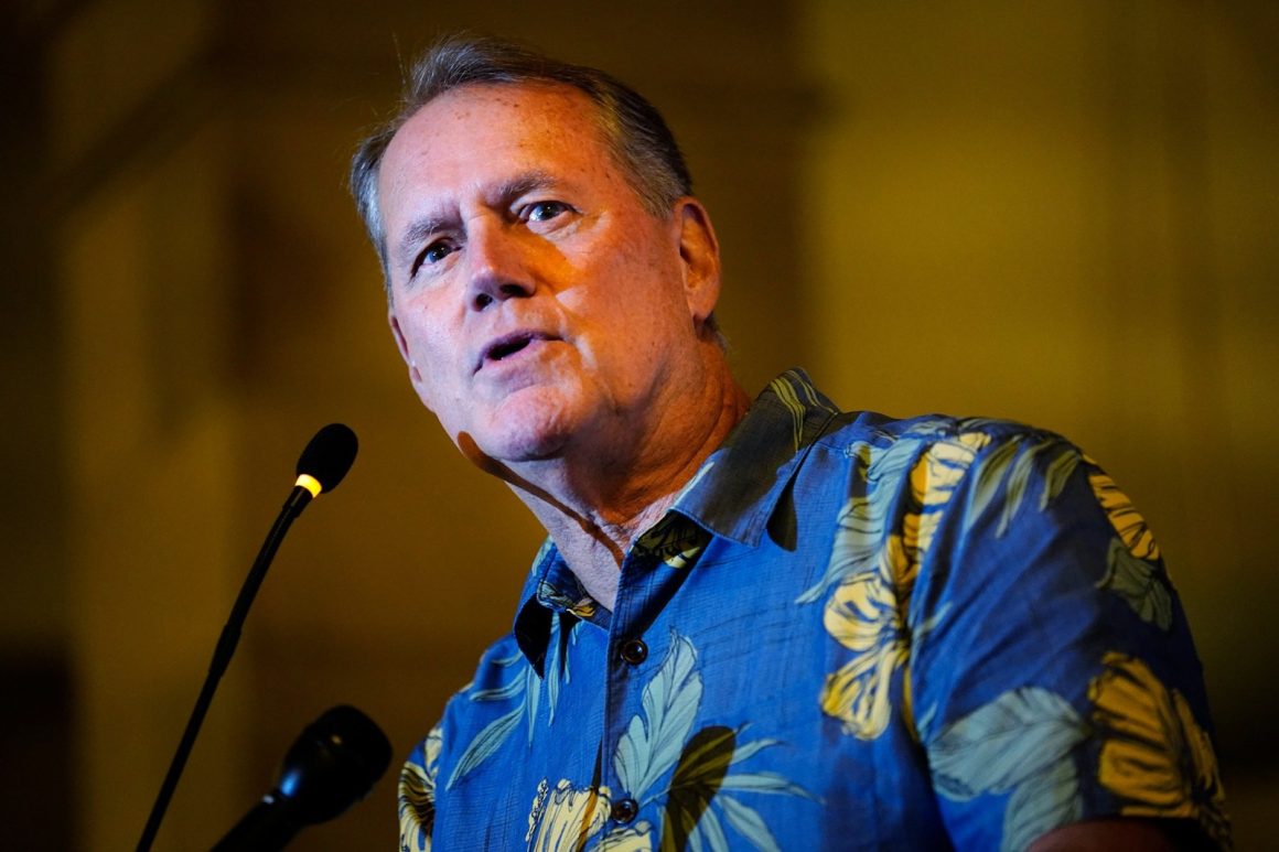 Hawaii Democratic Primary Tests Experience Against Change