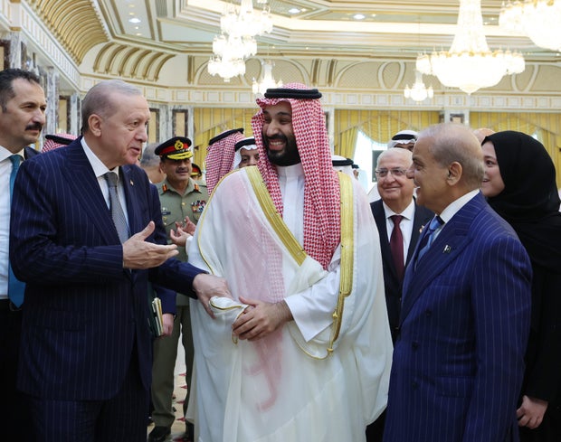 28c830c4-ec3a-4e8b-9540-c15098fbd42d Saudi Arabia, Turkey, and Pakistan Sign Defense Agreement
