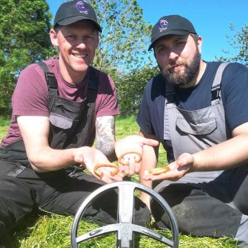 Treasure Hunters Uncover Bronze Age Gold in England