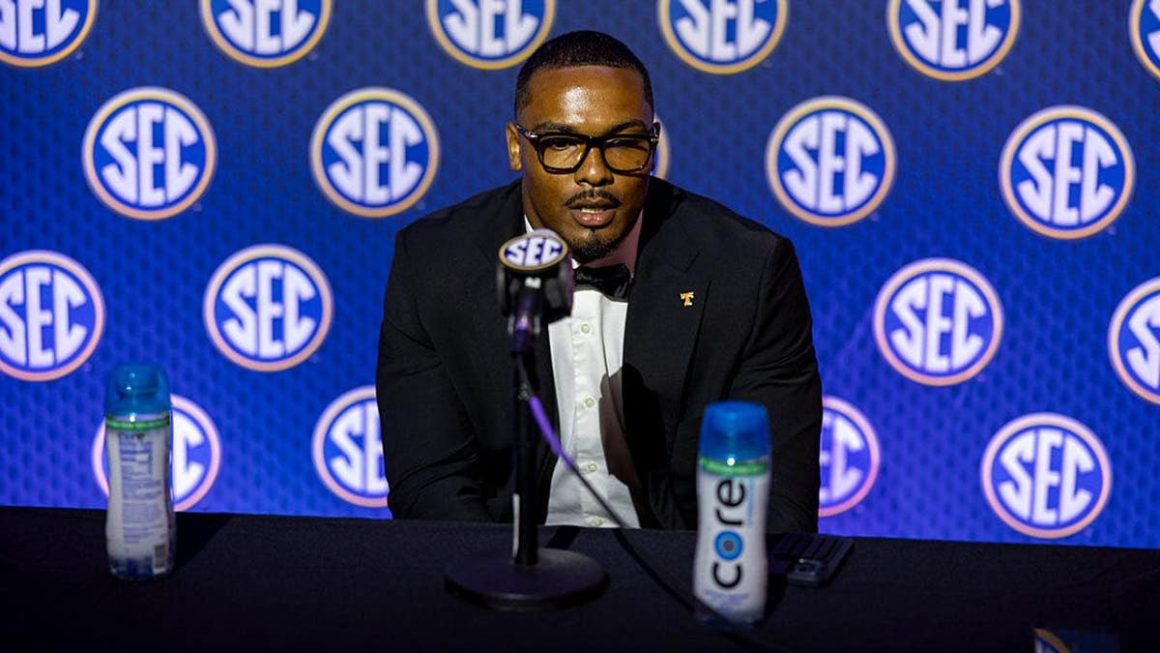 Tennessee Coach Criticizes NCAA Over Linebacker’s Suspension