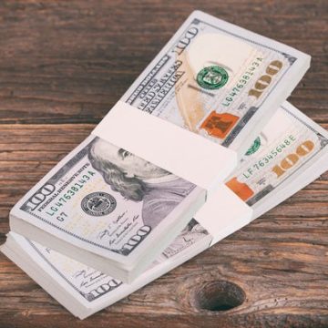 Comparing CD and High-Yield Savings Accounts in 2026