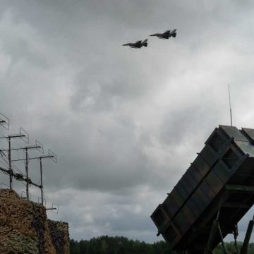 Ukraine’s Defense Challenges Amidst Russian Missile Strikes