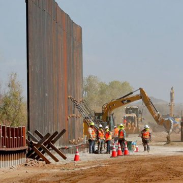 Arizona Border Wall Construction Moves Forward Amid Tribal Opposition