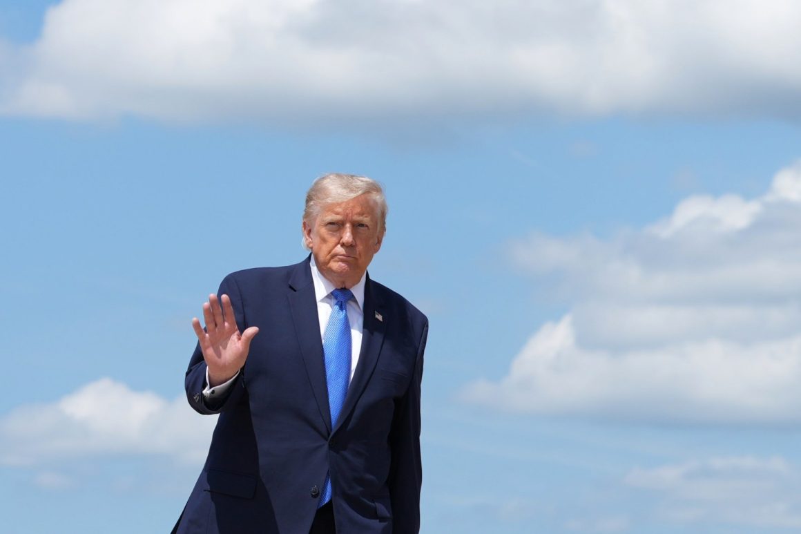 Trump Promotes Economic Achievements as Voter Concerns Grow