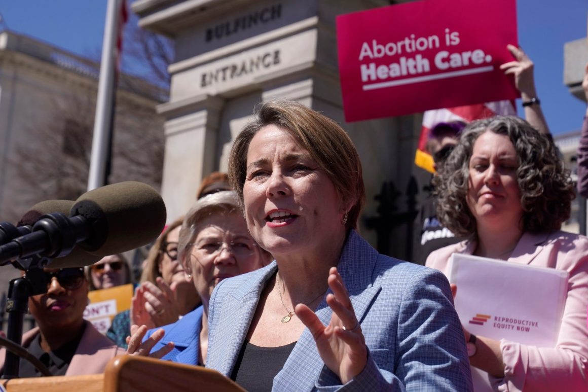 Massachusetts Passes Law Granting Doctors Authority on Late-Term Abortions