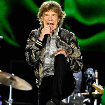 Mick Jagger’s Philosophy: Performance Over Lecturing