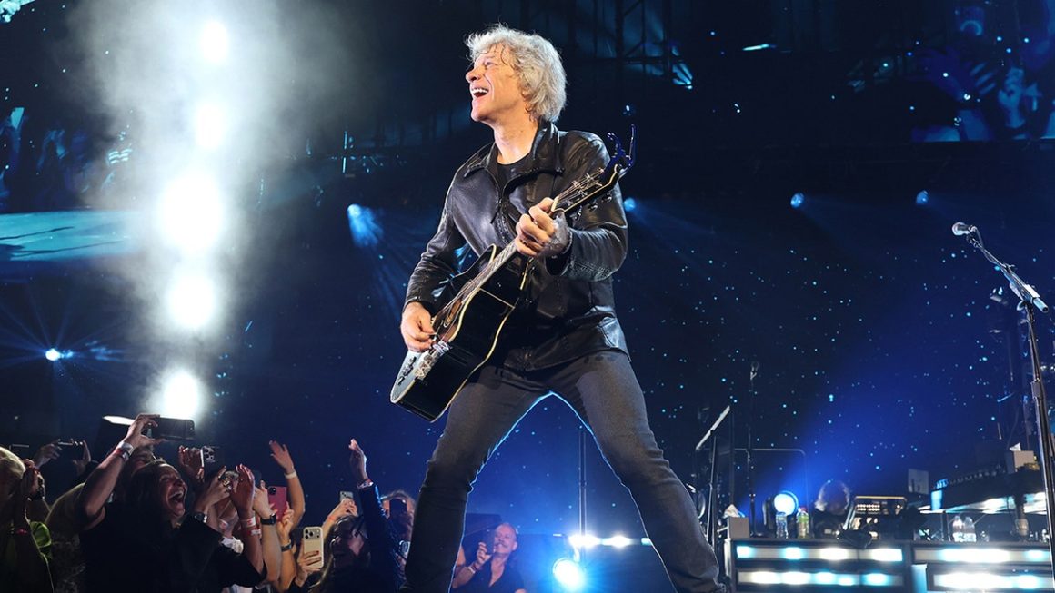 Jon Bon Jovi Offers Refunds After Shortened Concert