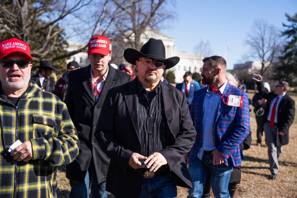 Oath Keepers Convictions Overturned: Legal and Political Ramifications