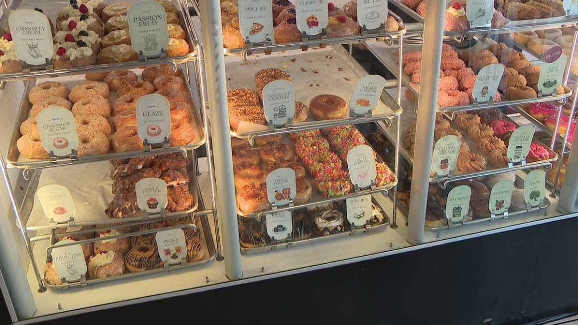 Arizona Doughnut Shop Saved by Community Support