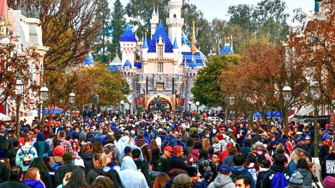 563cf947-c0a5-4460-b286-a986b4ea7513 Disneyland Character Performers Seek First Union Contract Amid Disputes