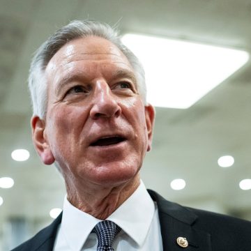 Senator Criticizes Social Security Structure
