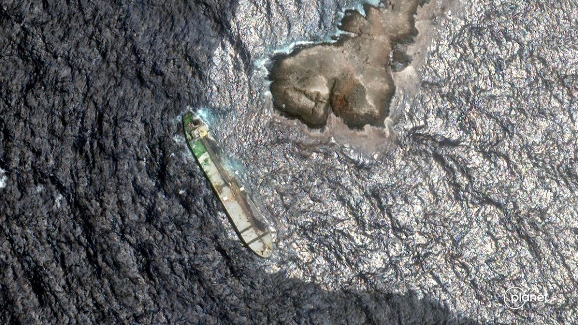 Oil Spill Threatens Oman’s Protected Waters