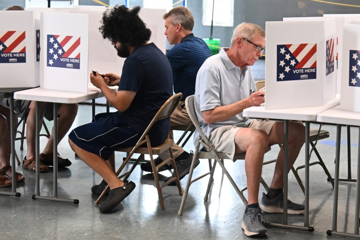 Missouri Voters Reject Tax Amendment Proposals