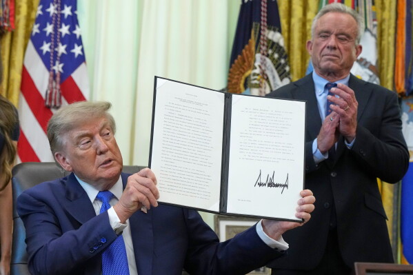 5f3b8001-1b55-4aff-8364-12a0723c2d2f Trump’s Economic Strategy Against Iran