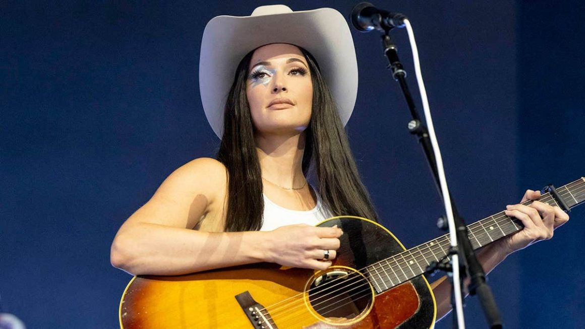 Kacey Musgraves Faces Backlash for Charity Appeal During Tour Kickoff