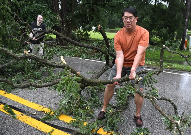 63726e17-9089-4d09-a9d3-934af38c7124 Severe Storms Cause Fatality and Power Outages in Northwest Indiana