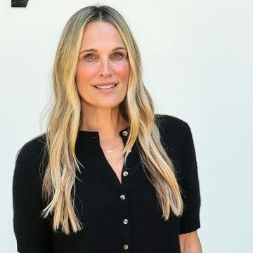Molly Sims Opens Up About Hollywood Beauty Secrets