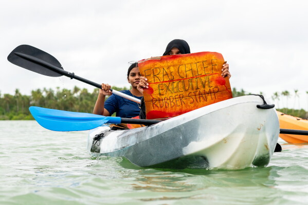 65aeb897-7fe6-49d8-b5dc-a18310057b23 Youth Activists in Maldives Confront Environmental Challenges