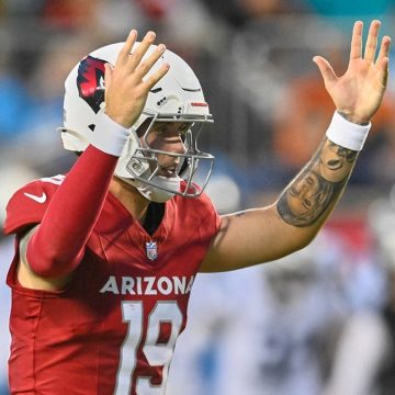 Haynes King Leads Panthers to Victory in Hall of Fame Game