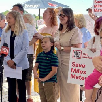 Maine Community Fights to Save Local Birthing Center