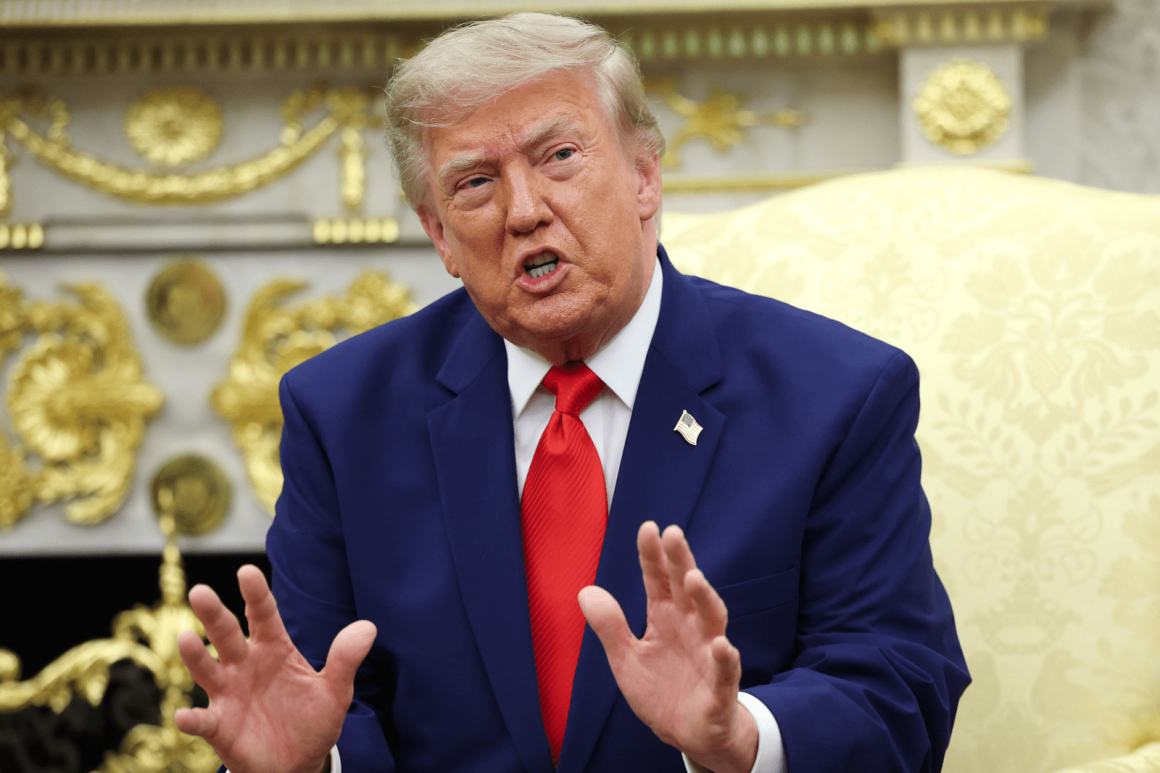Trump Faces Challenging Approval Ratings Ahead of November Midterms