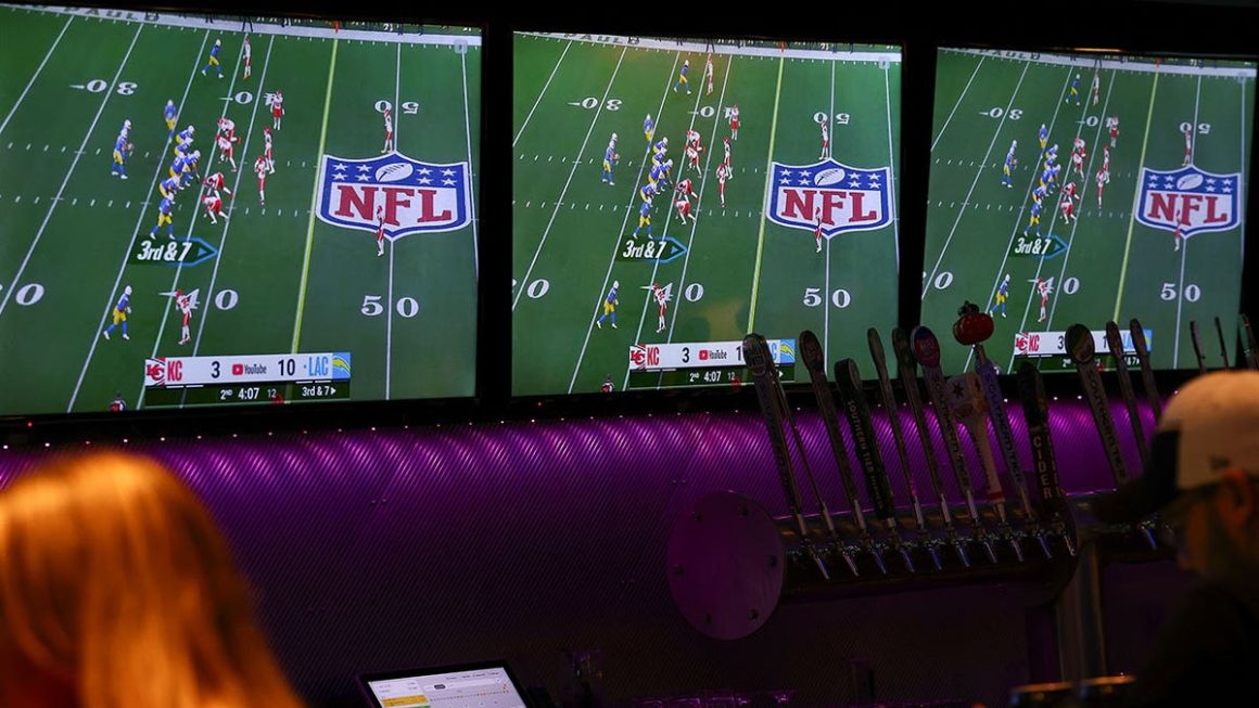 Lawmakers Question Rising Costs of NFL Streaming