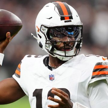 Shedeur Sanders Faces Criticism in 2026 NFL Quarterback Rankings