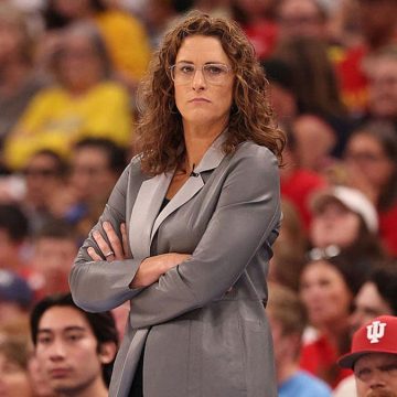 Indiana Fever Coach Faces Mixed Reactions Amid Team Success