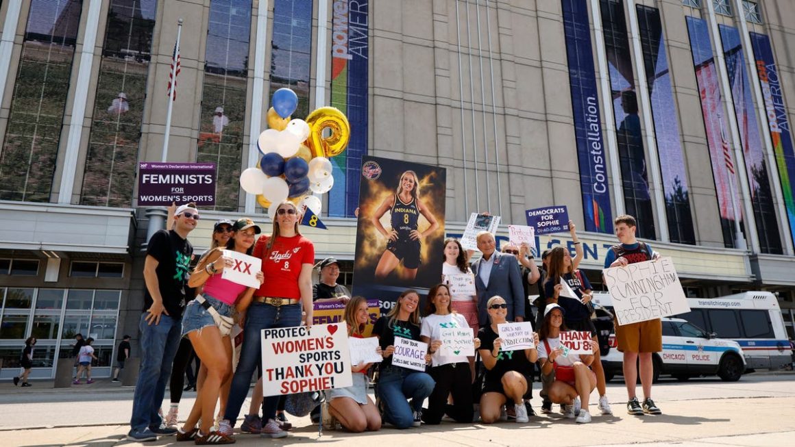 Rallying for Women’s Sports: Support for Sophie Cunningham