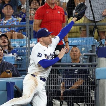 Freddie Freeman’s Close Call in Dodgers Game