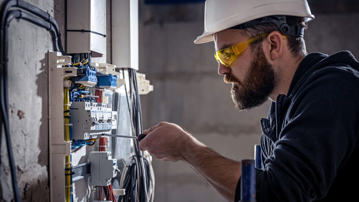 8ccef83e-9e2d-42e7-bfbf-62ff19a1b0dd Addressing America’s Technician Shortage