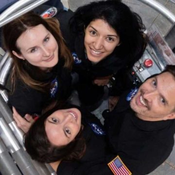 Live in a Mars Simulation with NASA