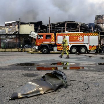 Ukraine Intensifies Attacks on Russian Oil Facilities Amidst Ongoing Conflict