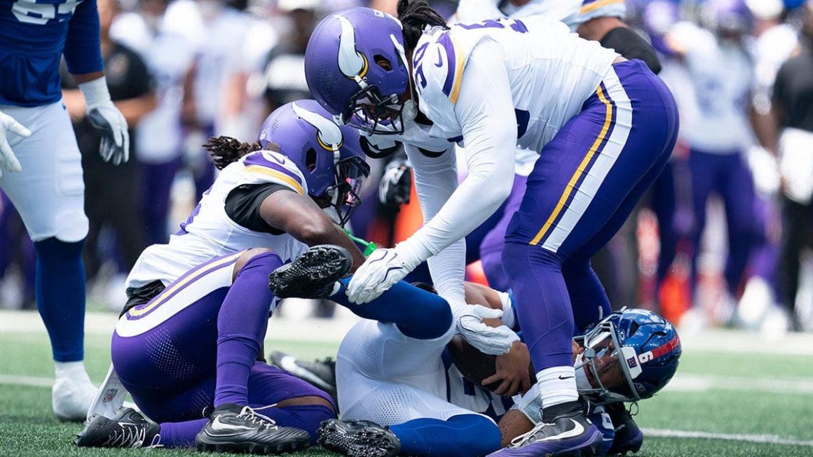 Evaluating Jaxson Dart’s Preseason Challenges and Flores’ Tactics