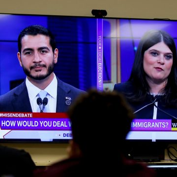 Michigan Democrats Head to Critical Primary Battle