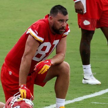 Travis Kelce’s Appearance at Chiefs Training Camp Sparks Fan Reactions