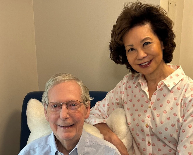 a122ebe6-cecb-419a-b0a4-b3cdff4de12c Kentucky Senator Mitch McConnell’s Health Raises Concerns