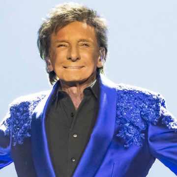 Barry Manilow Reschedules Kentucky Show Due to Unforeseen Circumstances