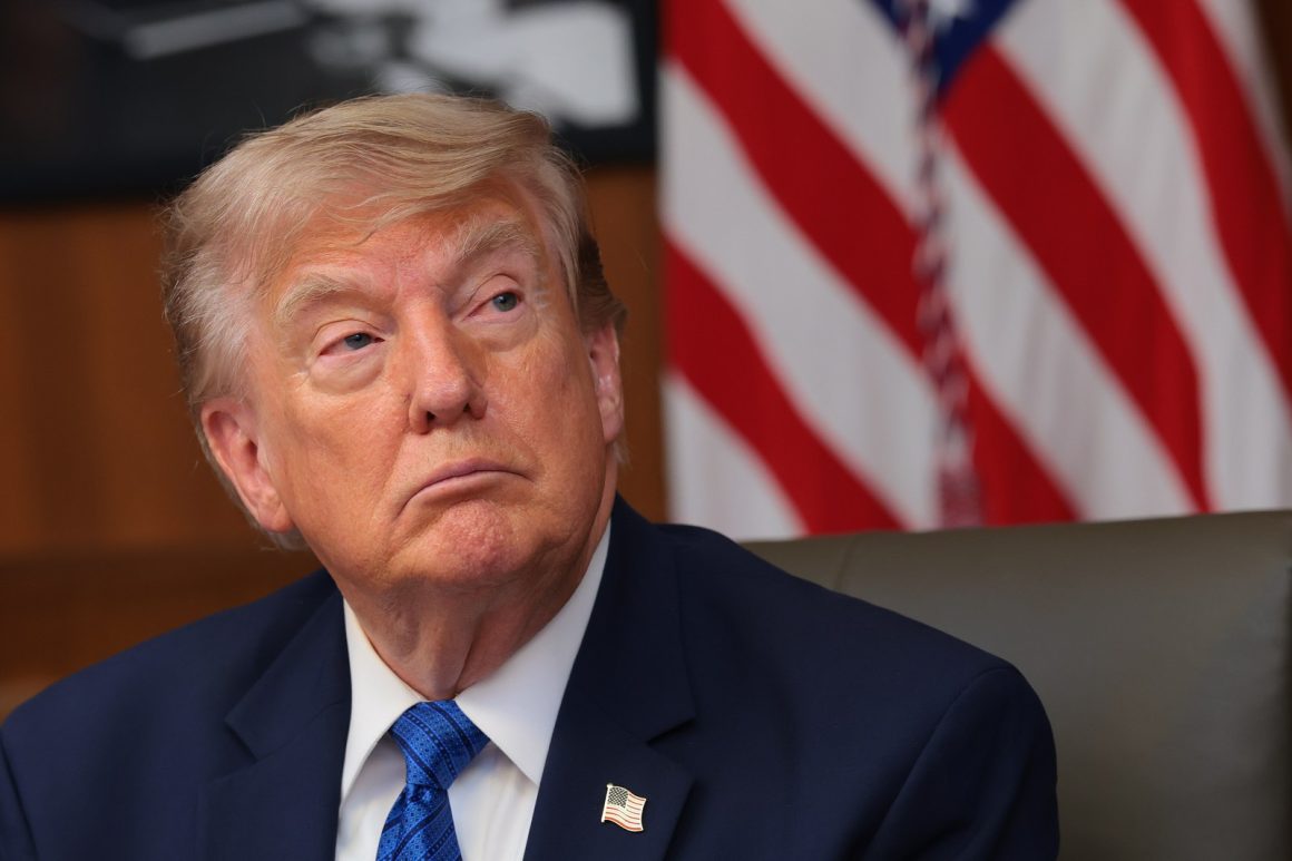 Economic Concerns Increase Pressure on Trump Ahead of Midterms