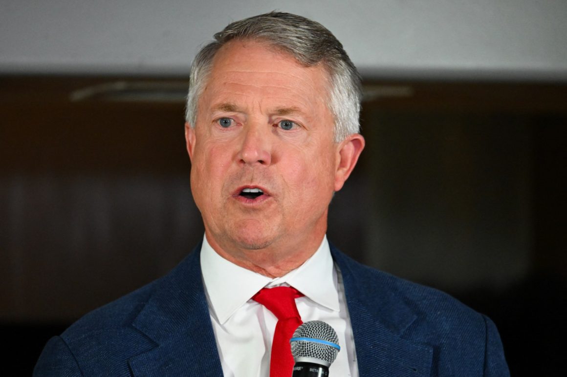 Democrats Face Uphill Battle in Kansas 2026 Elections