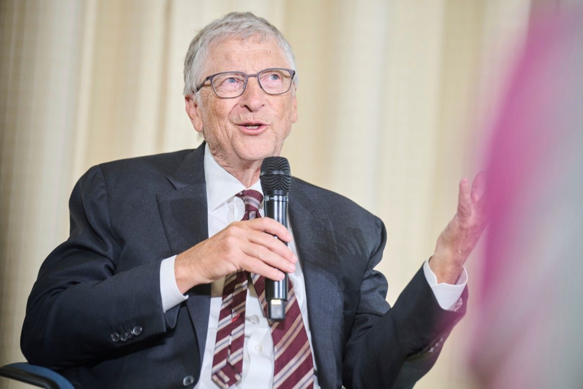 c3b78adb-b1a9-42e4-9963-5fb20d489fdc Bill Gates on the Urgent Need for AI Safeguards
