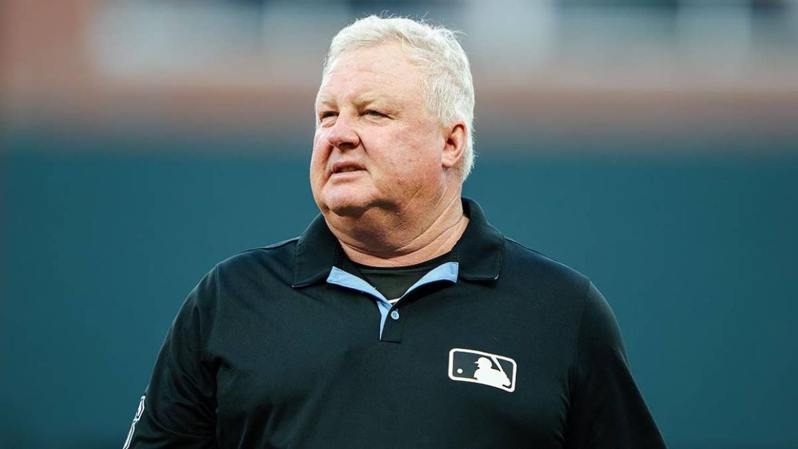 Controversial Umpire Calls and ABS Challenges Highlight Reds vs. Cubs Game