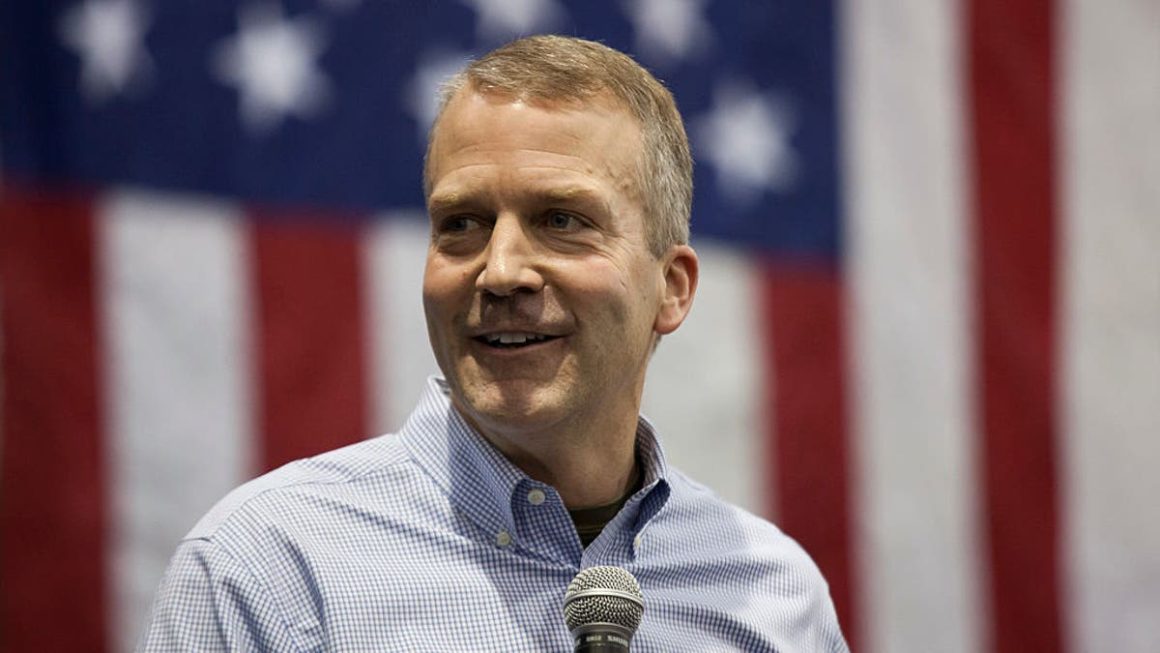 Alaska’s Nonpartisan Jungle Primary: Candidates and Controversies