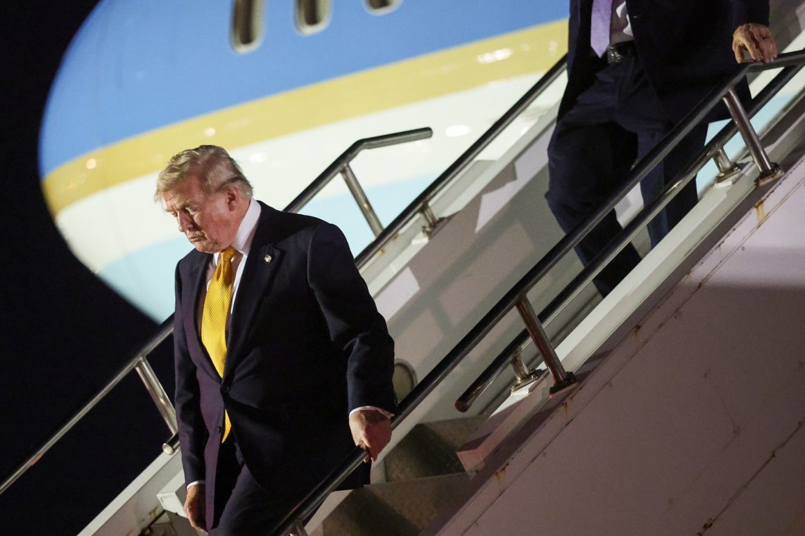 Security Operation Involving President Trump’s Aircraft Sparks Concerns