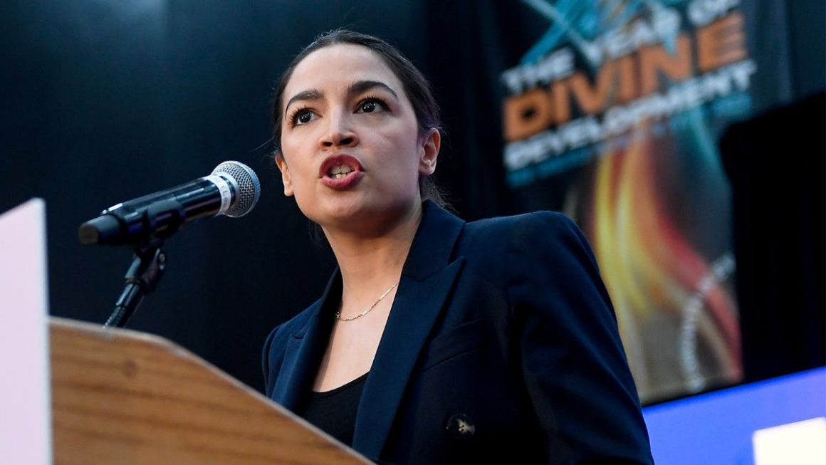 Ocasio-Cortez Criticizes Democratic Party Dynamics