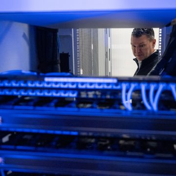 U.S. Plans to Ban Chinese Optical Transceivers from Data Centers